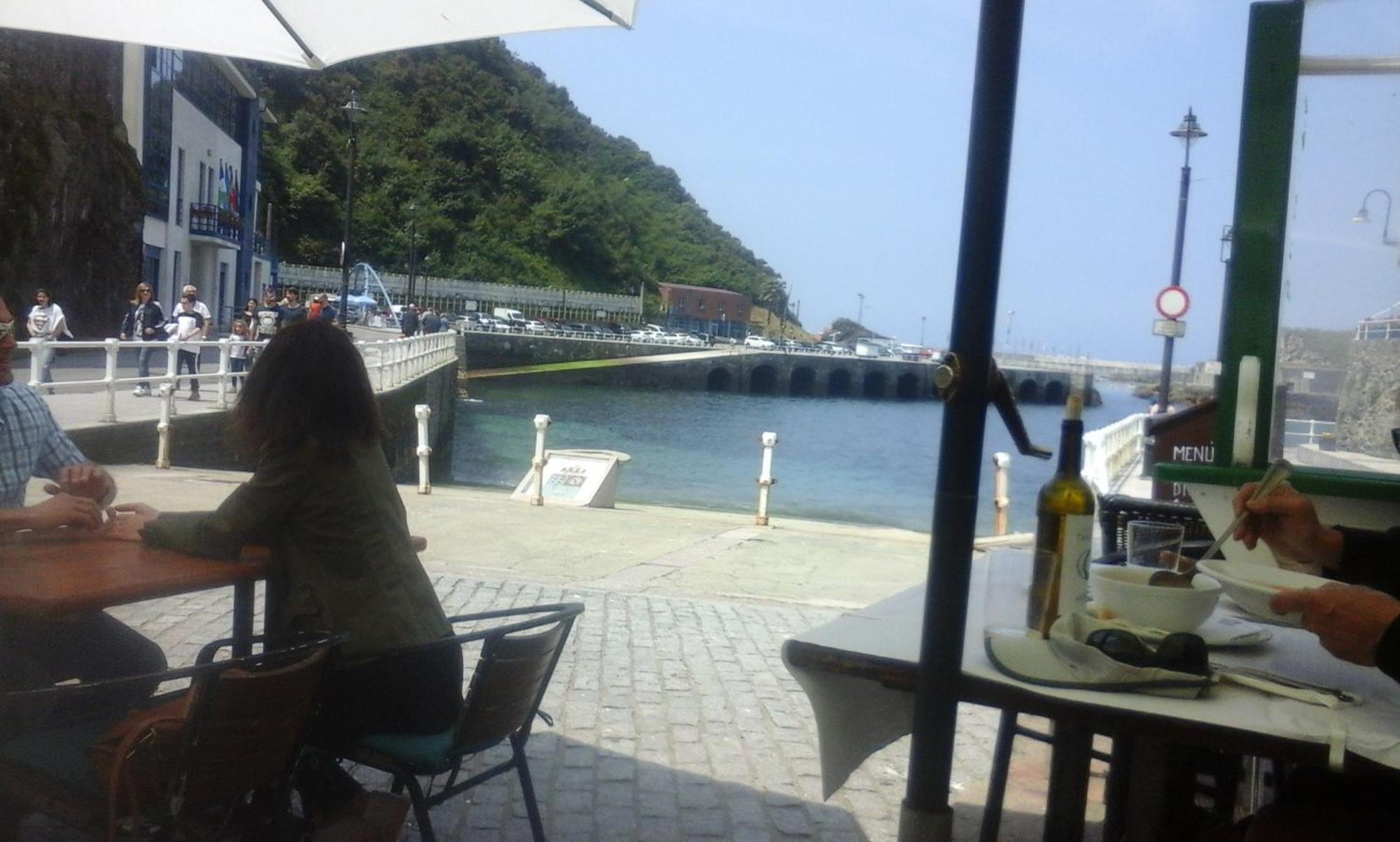 La Nana Del Mar / The Lullaby Of The Sea On Old Harbour Cudillero Exterior foto