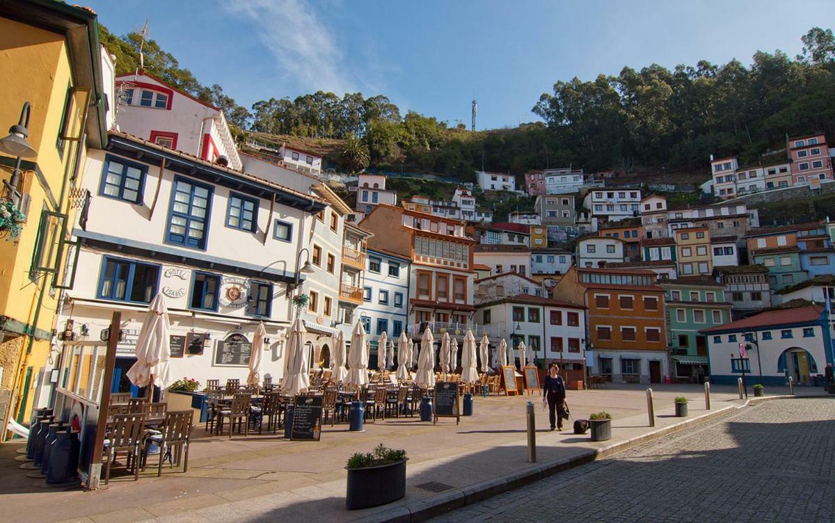 La Nana Del Mar / The Lullaby Of The Sea On Old Harbour Cudillero Exterior foto