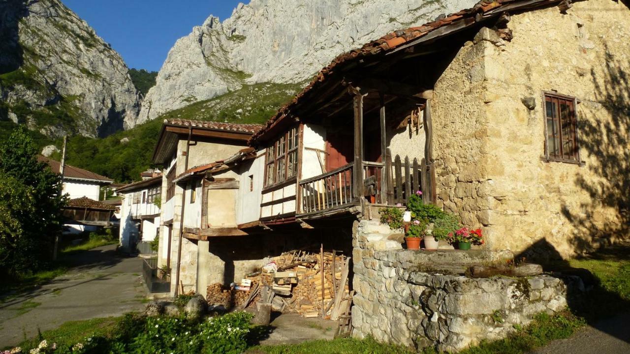 La Nana Del Mar / The Lullaby Of The Sea On Old Harbour Cudillero Exterior foto